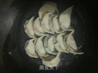 萝卜馅锅贴的做法步骤：13