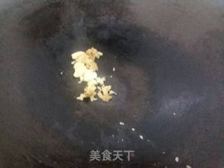 姜葱炒虾蟹的做法步骤：3