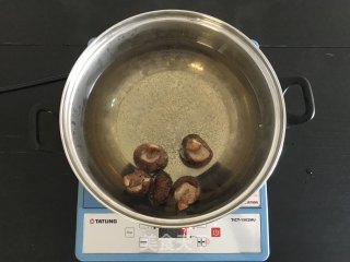 部队锅的做法步骤：2