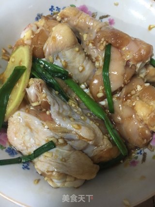 脆皮烤鸡腿的做法步骤：1