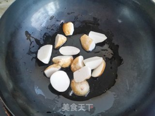 香芋烧豆角的做法步骤：3