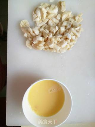 香蕉饼的做法步骤：2