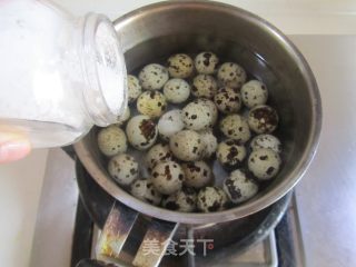 香菇鹌鹑蛋烧排骨的做法步骤：3