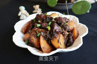 土豆梅干菜烧肉的做法步骤：10