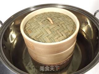 ｛南瓜米粉蒸排骨｝的做法步骤：8
