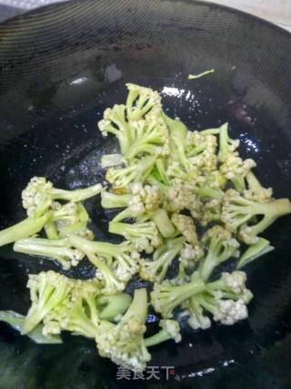 炝炒花菜的做法步骤：4