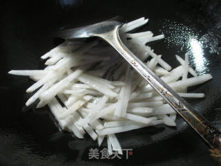 香干炒萝卜丝的做法步骤：3