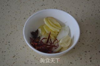 家乡铁锅熬鱼的做法步骤：3