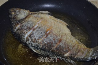 家乡铁锅熬鱼的做法步骤：7
