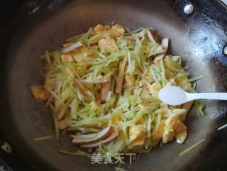 韭黄豆干炒鸡蛋的做法步骤：8