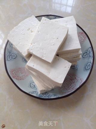 盐焗鸡翅和豆腐的做法步骤：2
