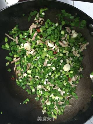 蒜苗炒肉丝的做法步骤：5