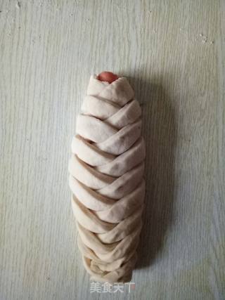 火腿肠编花馒头的做法步骤：5