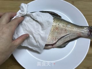 蚝油鳊鱼的做法步骤：2