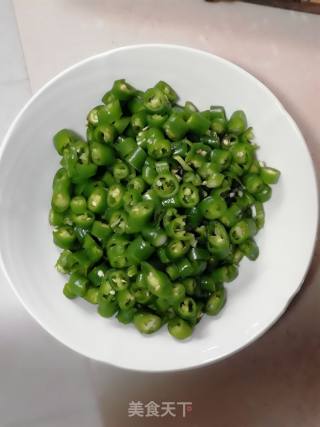 香辣河虾的做法步骤：2