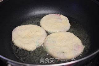 香酥牛肉饼的做法步骤：8