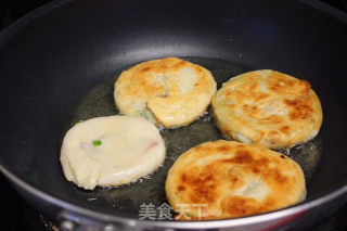 香酥牛肉饼的做法步骤：9