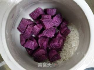 早餐：紫薯粥的做法步骤：2