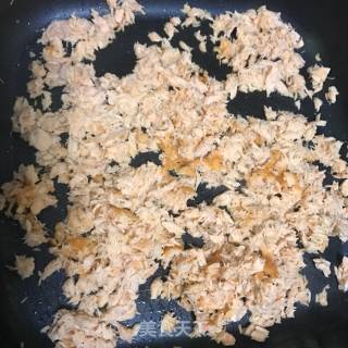 宝宝三文鱼松饭的做法步骤：4