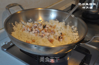 简单美味的巴沙鱼炒饭的做法步骤：15