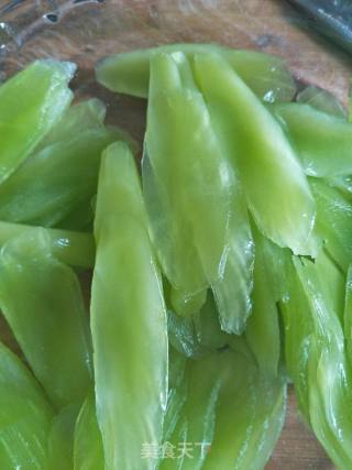 翡翠虾饺的做法步骤：3