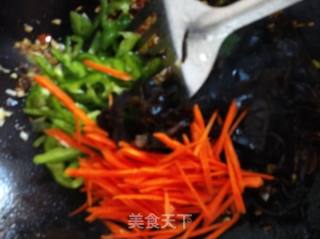 家常版鱼香肉丝的做法步骤：4