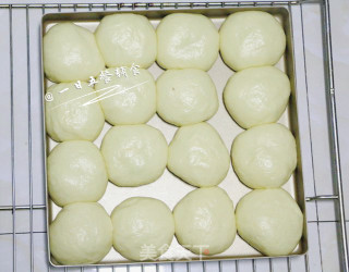 乳酪小餐包的做法步骤：10