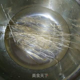 白菜炖粉条的做法步骤：2