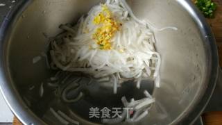 凉拌酸辣萝卜丝的做法步骤：9