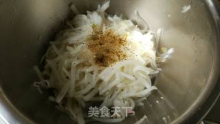 凉拌酸辣萝卜丝的做法步骤：10