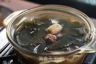 【小森妈妈菜谱】秋季靓汤-海带花生煲鲨鱼骨的做法步骤：5