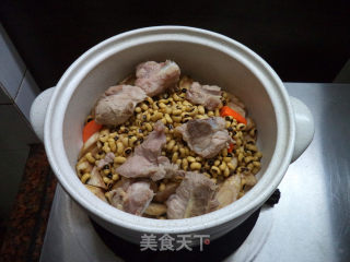鱿鱼干牛蒡汤的做法步骤：4