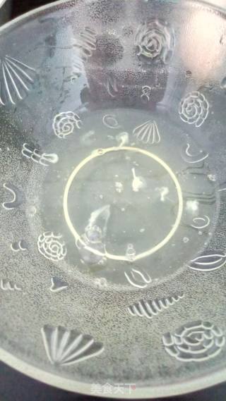 海绵蛋糕的做法步骤：1