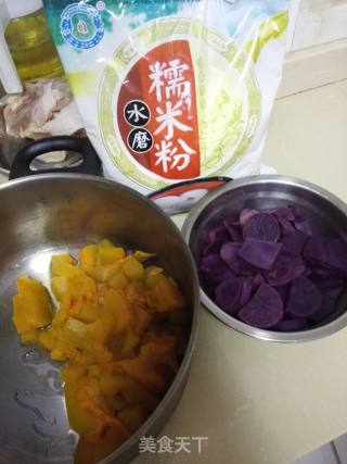 南瓜紫薯饼的做法步骤：1