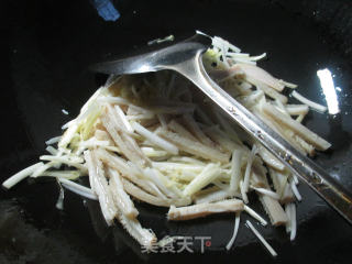 韭菜芽炒牛肚的做法步骤：3