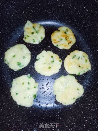 土豆饼的做法步骤：5