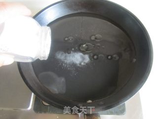 西芹腐竹木耳的做法步骤：2