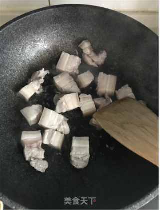 红烧肉炖土豆的做法步骤：4