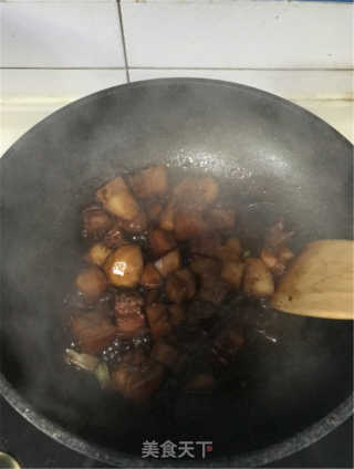 红烧肉炖土豆的做法步骤：11