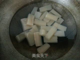 秋季滋阴润肺――魔芋焖飞鸭的做法步骤：1