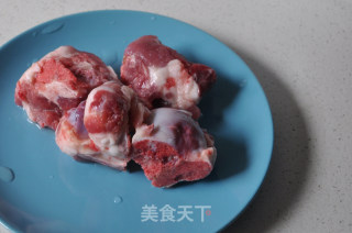 莲藕红豆绿豆汤的做法步骤：2