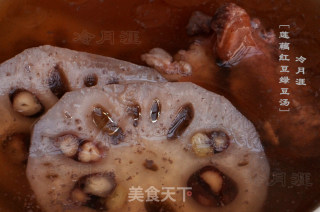 莲藕红豆绿豆汤的做法步骤：10