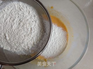南瓜戚风蛋糕的做法步骤：5