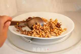 炸花生米的做法步骤：7