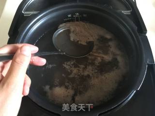 莲藕棒骨汤的做法步骤：4