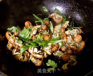 孜然粒炒蝼蛄虾的做法步骤：6