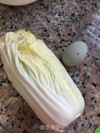 上汤白菜的做法步骤：1
