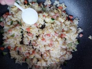 什锦炒饭的做法步骤：7