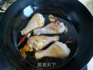 红烧鸡腿的做法步骤：6