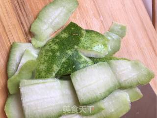 秋季滋阴润肺～～～冬瓜莲藕肉丸汤的做法步骤：8